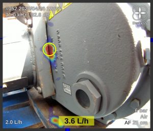 Vacuum leak on a vacuum pump coupling_zoom in